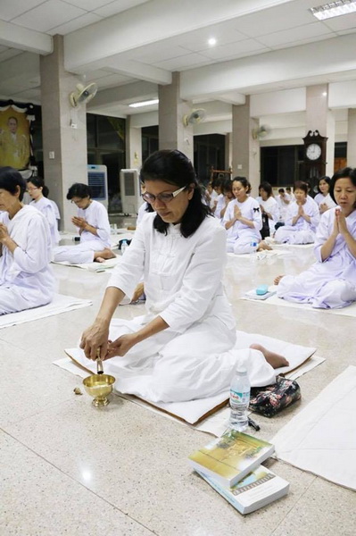 รพ.ชัยนาทนเรนทรจัดกิจกรรมปฏิบัติธรรมเพื่อถวายเป็นพระราชกุศล