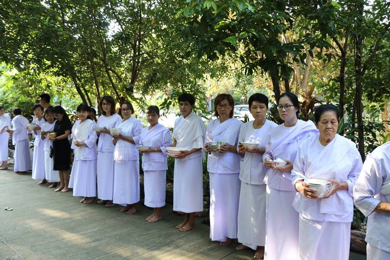 รพ.ชัยนาทนเรนทรจัดกิจกรรมปฏิบัติธรรม ถวายเป็นพระราชกุศล ในวันที่ 29 - 1 ธันวาคม 2559