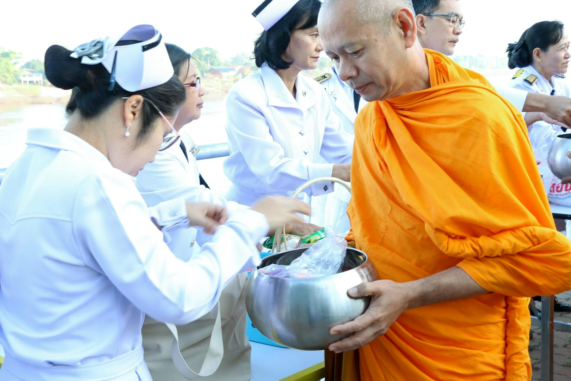 รพ.ชัยนาทนเรนทร "รวมพลังแห่งความภักดี"