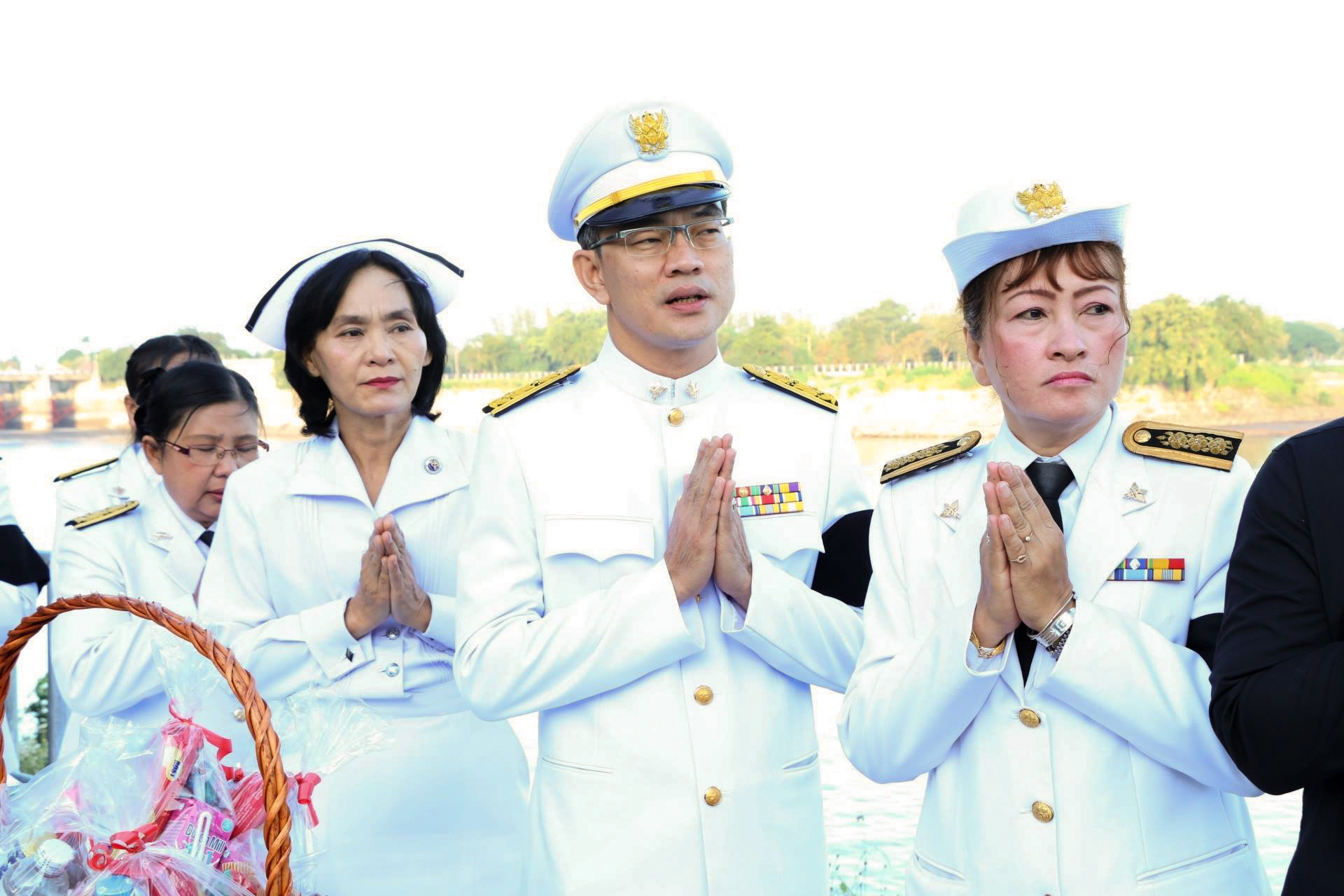 รพ.ชัยนาทนเรนทร "รวมพลังแห่งความภักดี"