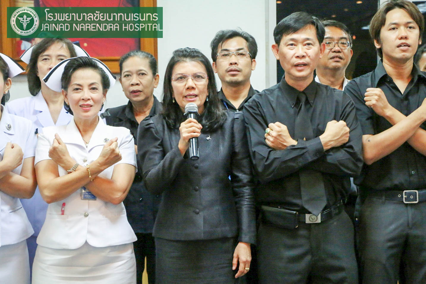 ผอ.รพ.ชัยนาทนเรนทร นำบุคลากรปรกาศเจตนารมณ์ "สุจริตตามรอยพ่อ ขอทำดีเพื่อแผ่นดิน"