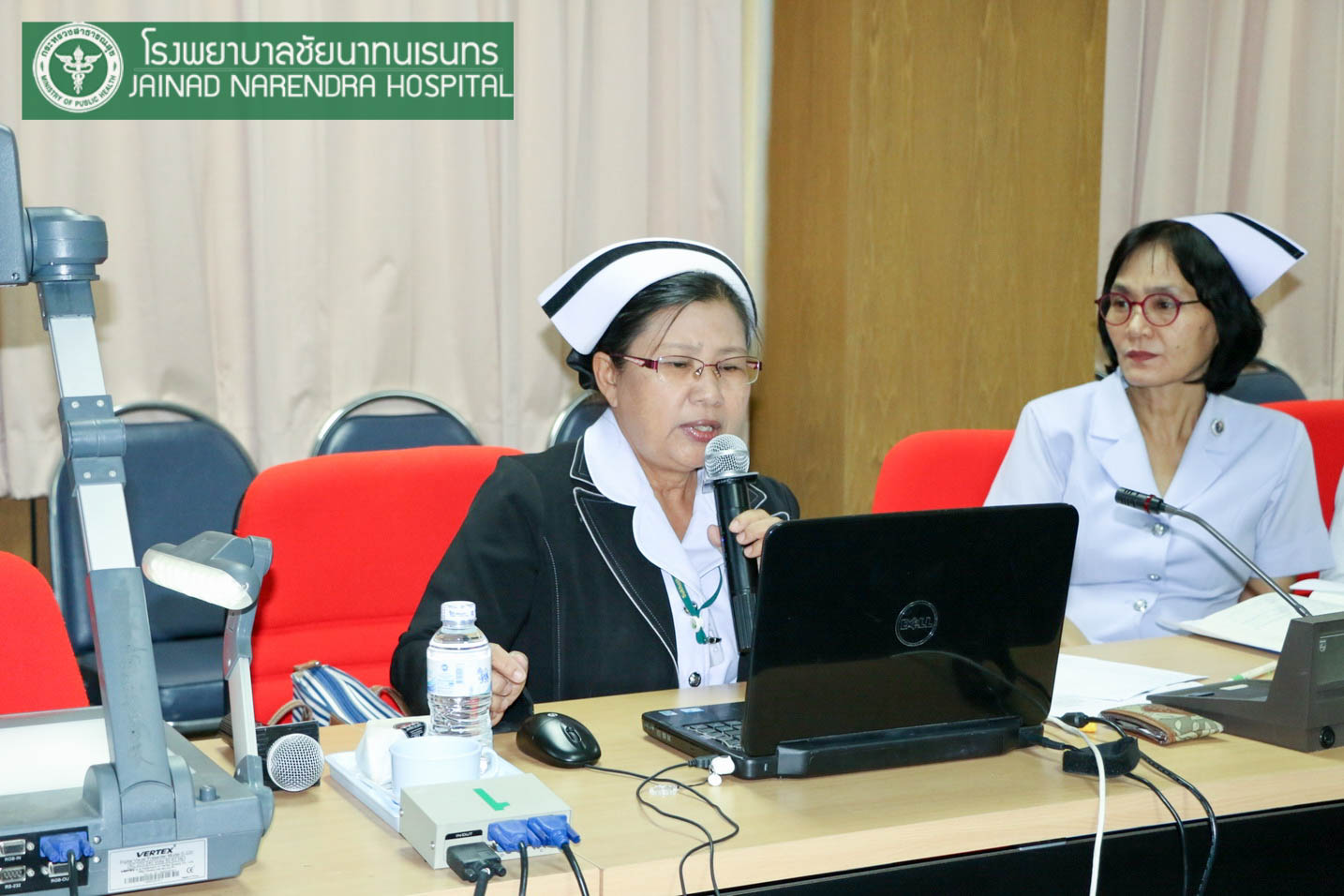 ผอ.รพ.ชัยนาทนเรนทร นำบุคลากรปรกาศเจตนารมณ์ "สุจริตตามรอยพ่อ ขอทำดีเพื่อแผ่นดิน"